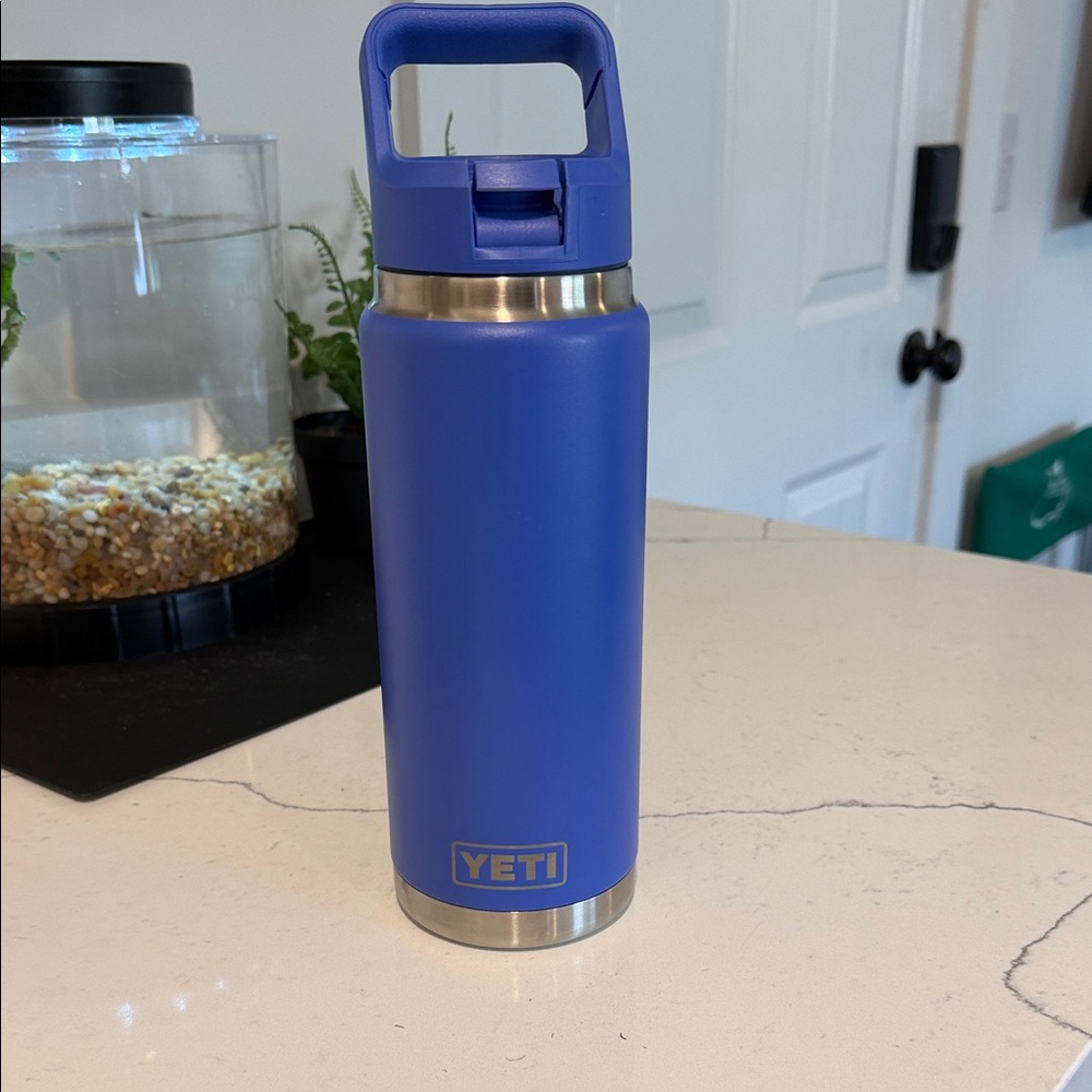YETI Blue Insulated Bottle with Handle